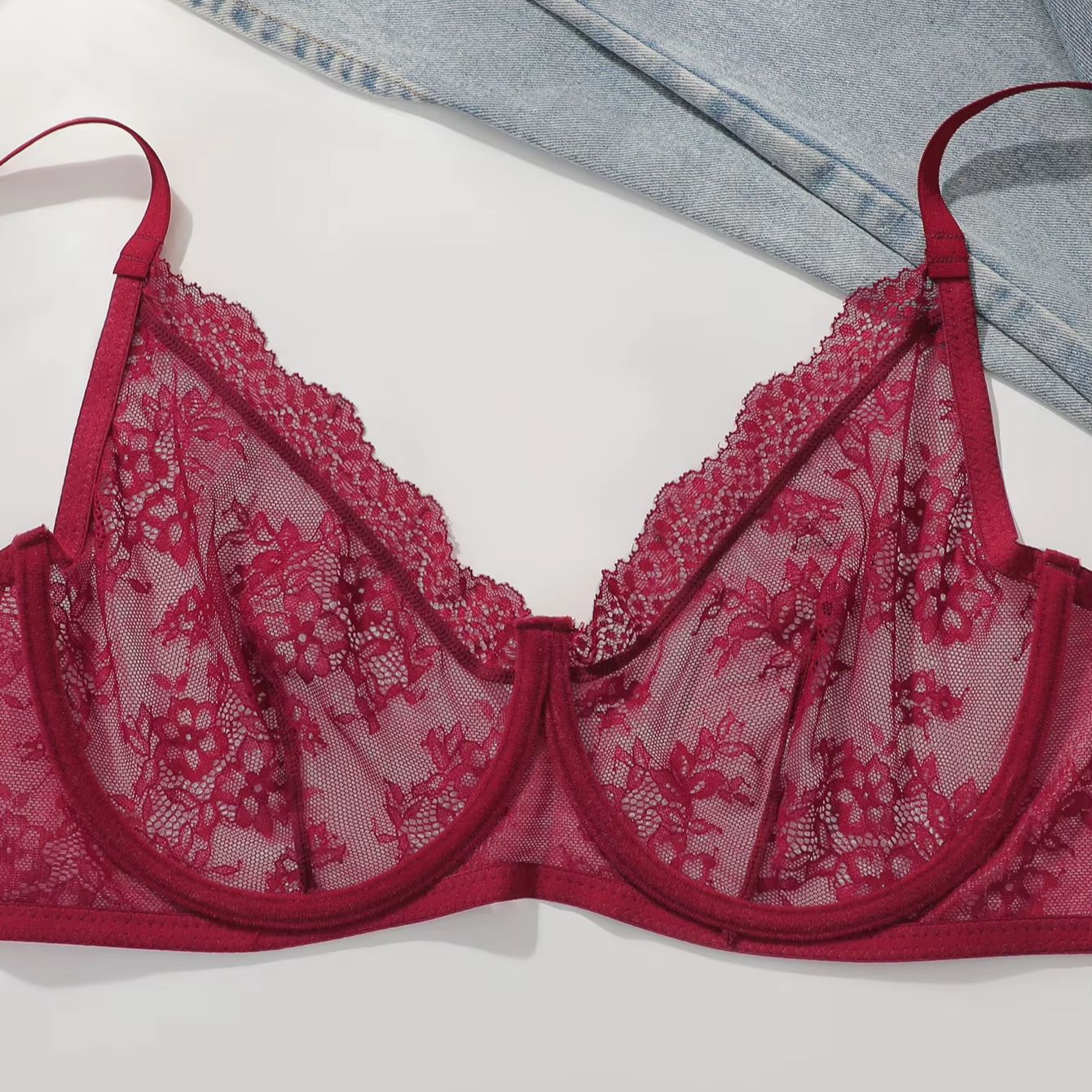Sujetador de encaje rojo trans - Sheer Mesh Bra reseña y precio